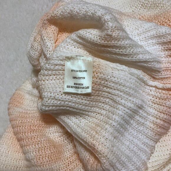 Ultra Flirt NWT Tie Dye Distressed Sweater Juniors L - Picture 10 of 12